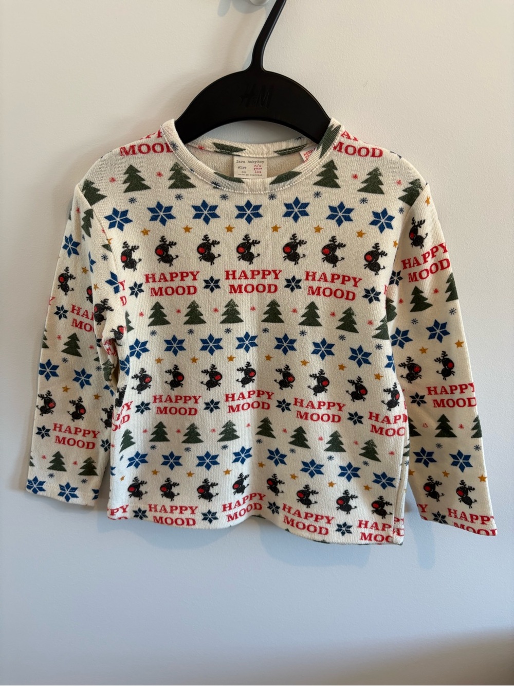 Zara Cream Holiday Sweatshirt with Red 'Happy Mood' Print and Multicolor Motifs